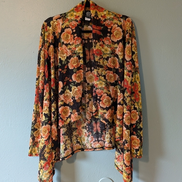 bobeau Tops - Bobeau Floral Sheer Open Waterfall Front Top Size M